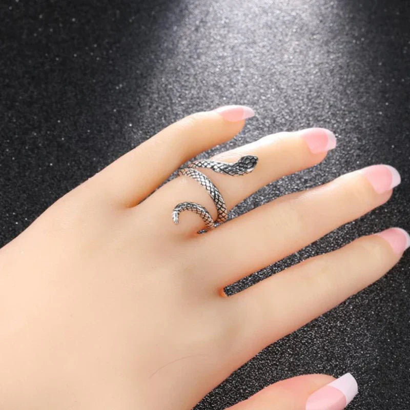 Demonia Soul Snake Silver Ring
