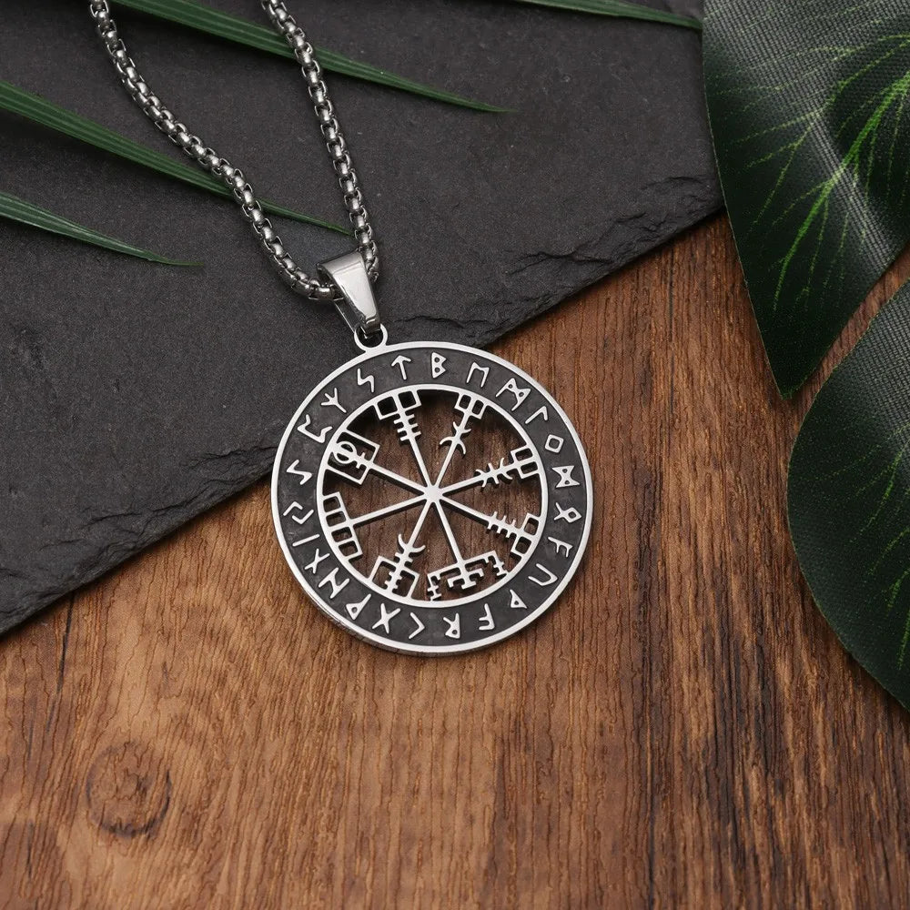 Demonia Mistress of Night Necklace