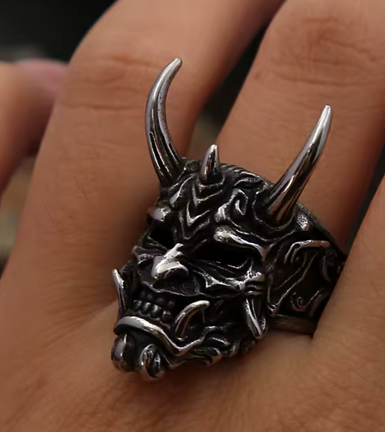 Demonia Vintage Skull Mask Ring – Gothic Stainless Steel Domineering Amulet for Men
