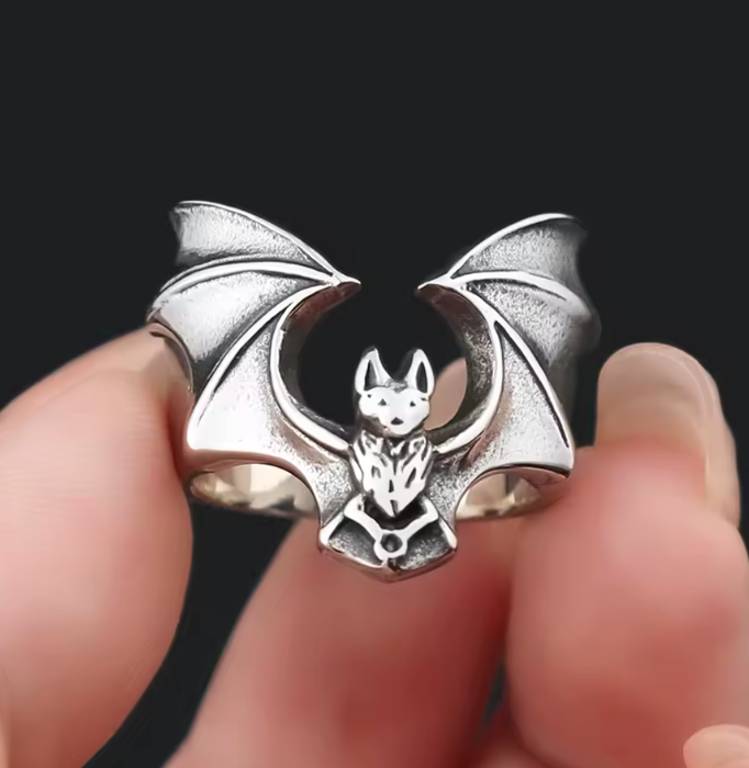 Demonia Vintage Bat Ring – Cute 316L Stainless Steel Punk Biker Animal Amulet